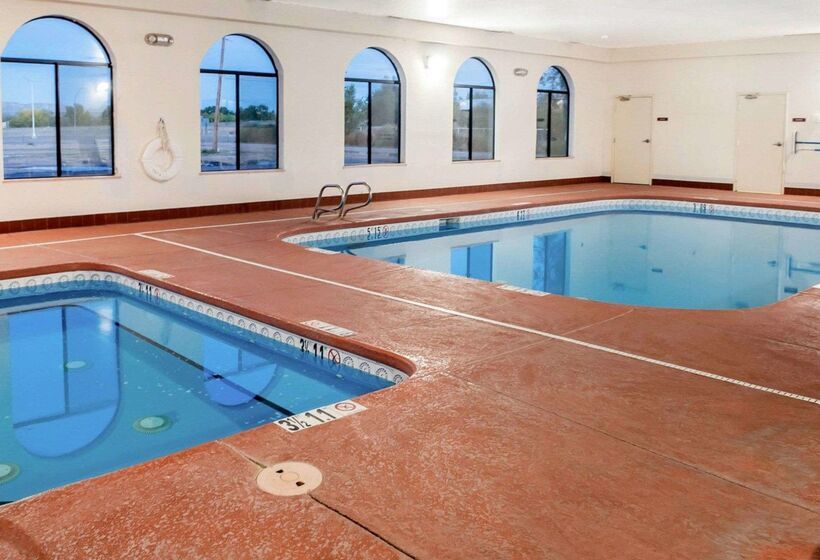 فندق Comfort Inn & Suites