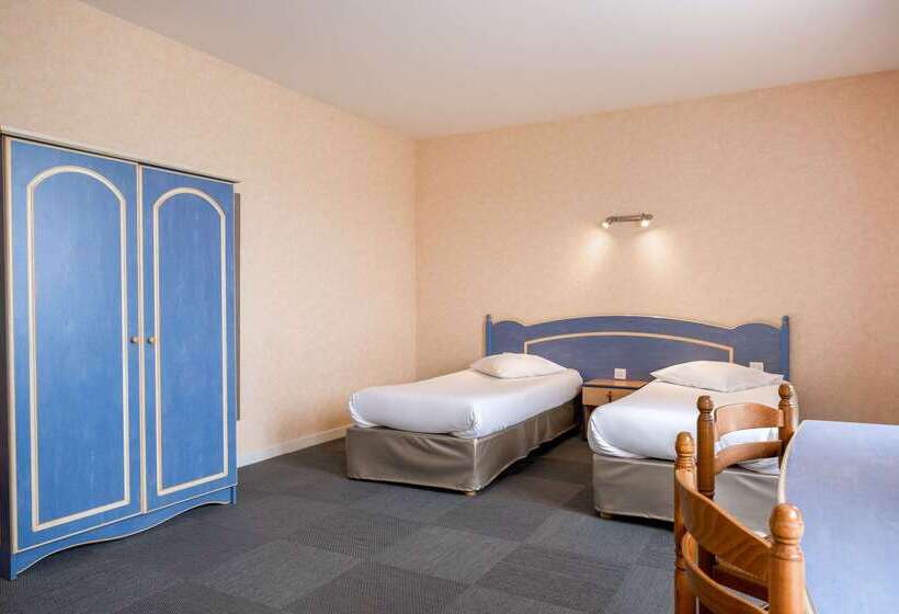 Отель The Originals City, Hôtel Des Arènes, Saintes