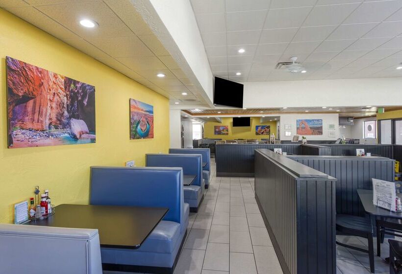 Отель Comfort Suites Ogden Conference Center