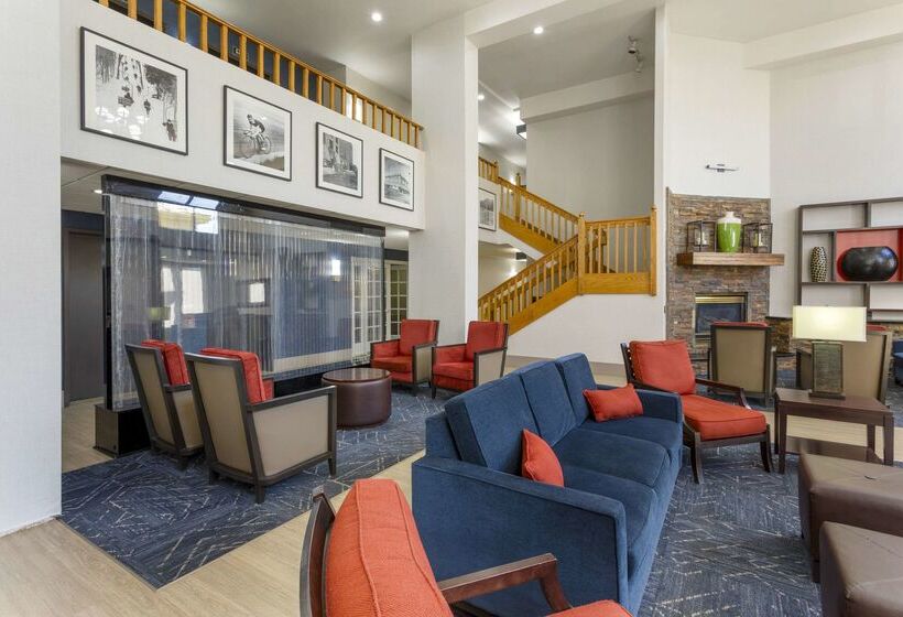 Отель Comfort Suites Ogden Conference Center