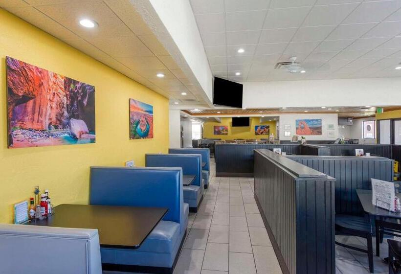 Отель Comfort Suites Ogden Conference Center