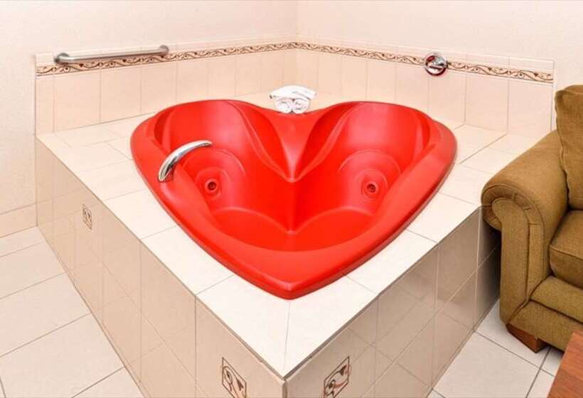 فندق Comfort Suites