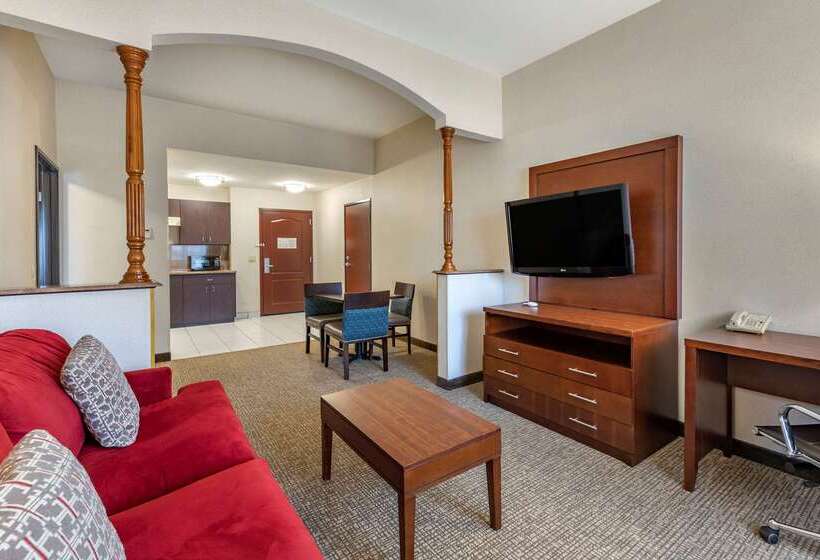 فندق Comfort Suites