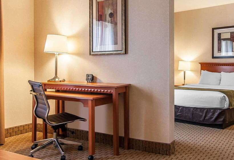فندق Comfort Suites Redmond Airport
