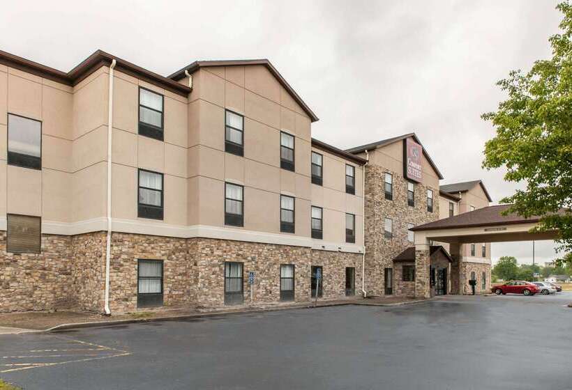 فندق Comfort Suites