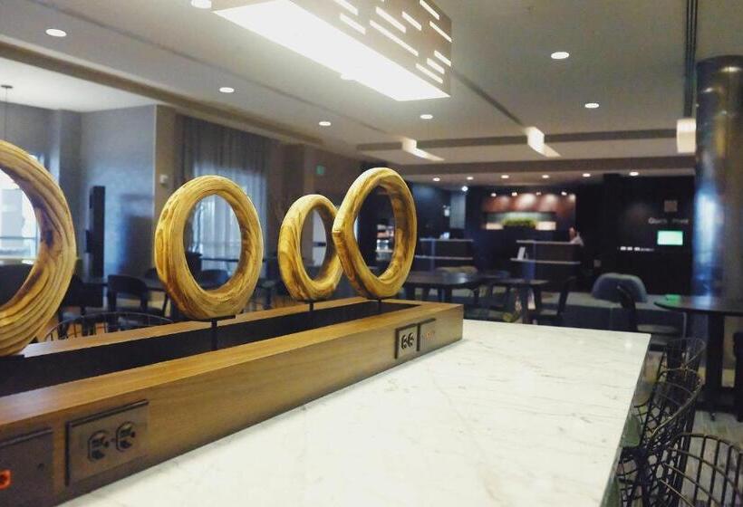 هتل Courtyard By Marriott Owensboro