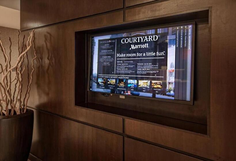 호텔 Courtyard Newport News Airport