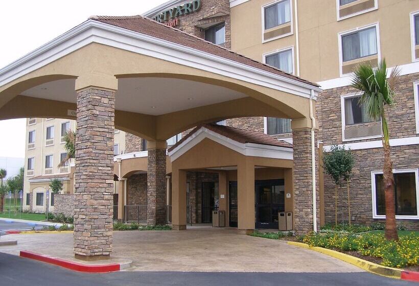 فندق Courtyard By Marriott Ontario Rancho Cucamonga