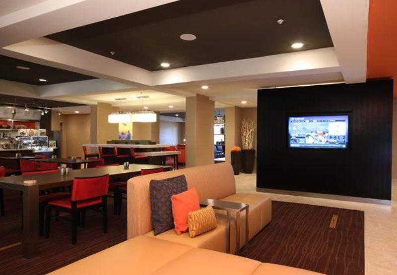 ホテル Courtyard By Marriott Palmdale