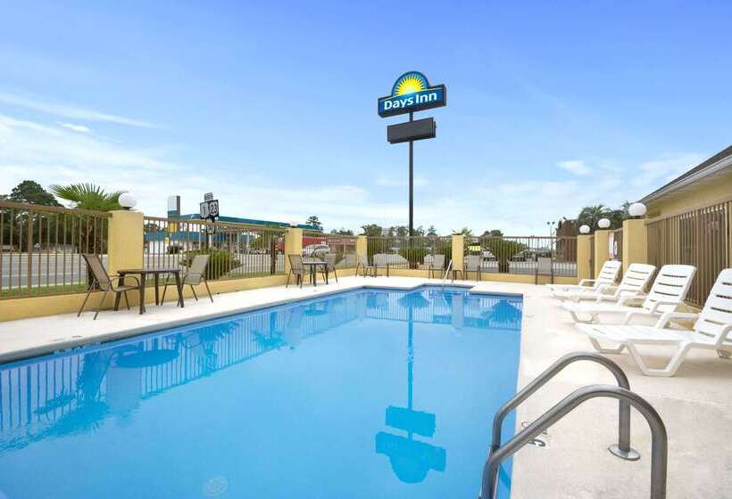 فندق Days Inn By Wyndham Alma