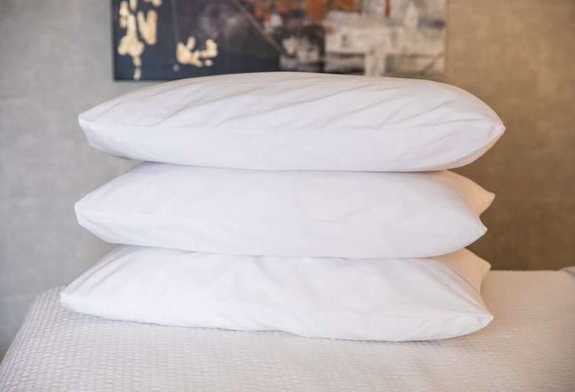 Отель Days Inn By Wyndham Chetwynd