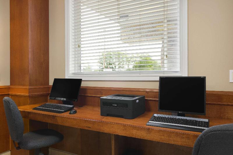 Отель Days Inn By Wyndham Chetwynd