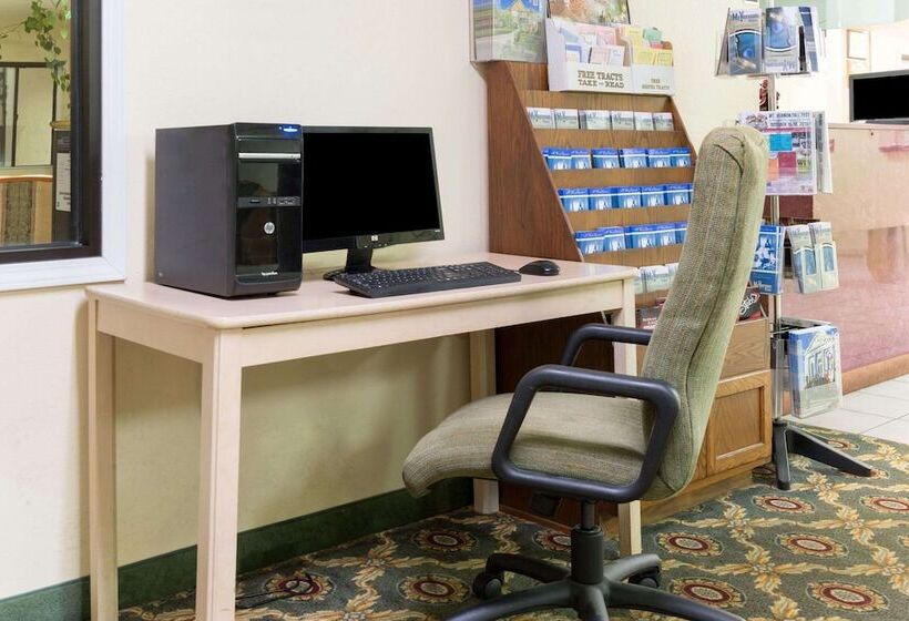 فندق Days Inn By Wyndham Mount Vernon