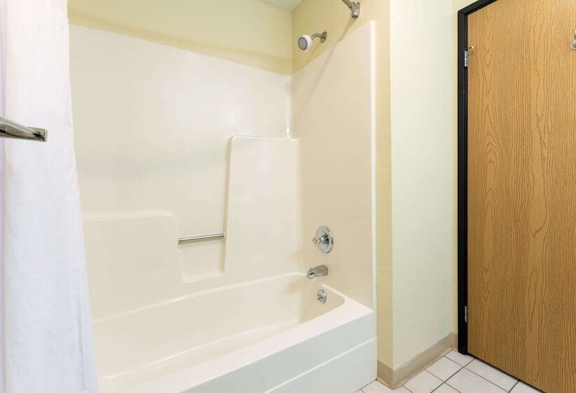 בית מלון כפרי Days Inn By Wyndham Mount Vernon