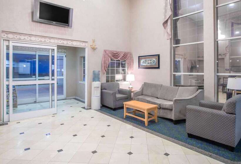 فندق Days Inn By Wyndham Nacogdoches/sfa University/downtown