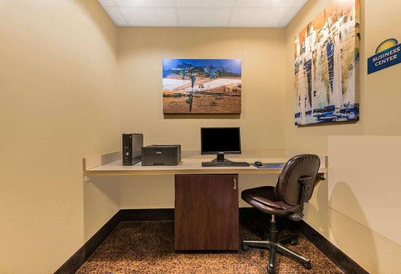 酒店 Days Inn By Wyndham Rockdale Texas