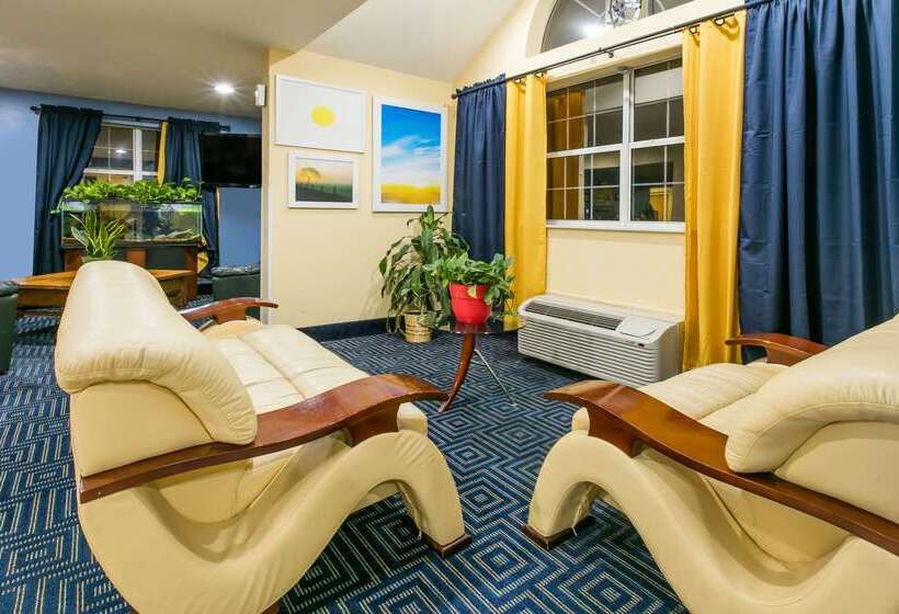 فندق Days Inn & Suites By Wyndham Pryor