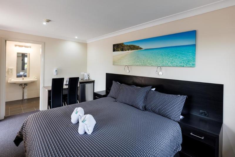 בית מלון כפרי Dolphin Shores