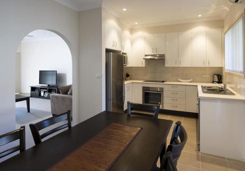 בית מלון כפרי Dolphin Shores