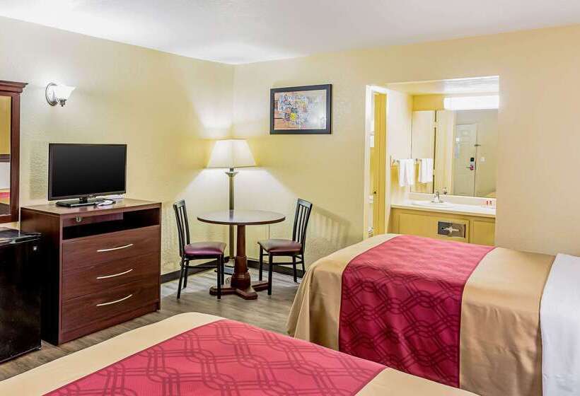 فندق Econo Lodge Mcalester