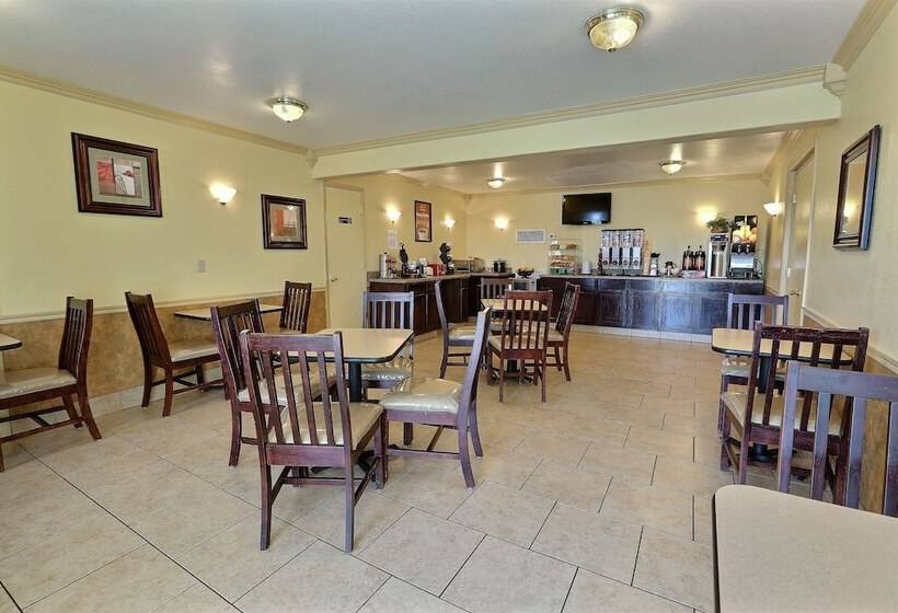 فندق Econo Lodge Mcalester