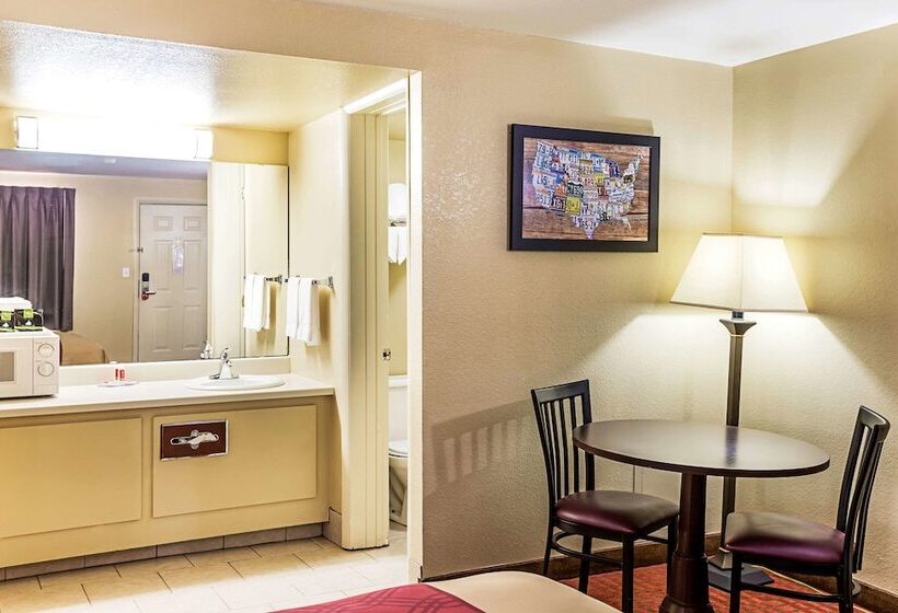 فندق Econo Lodge Mcalester