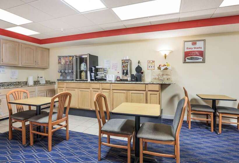 فندق Econo Lodge Morristown