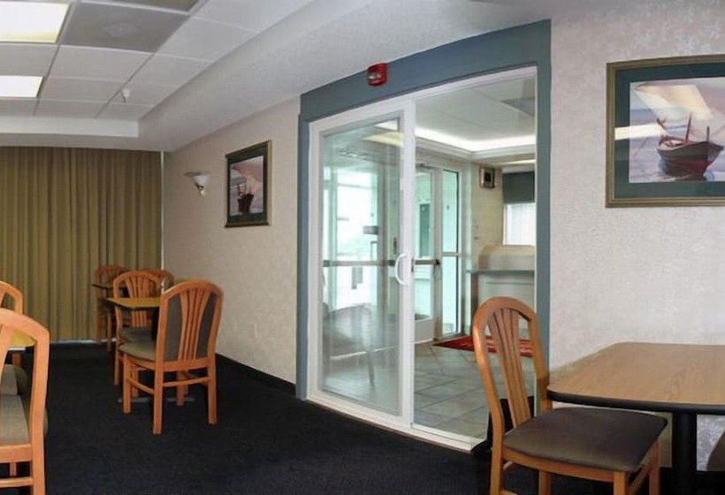 فندق Econo Lodge Morristown