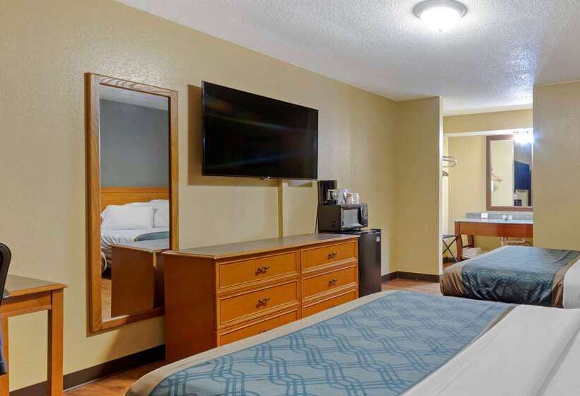 Отель Econo Lodge