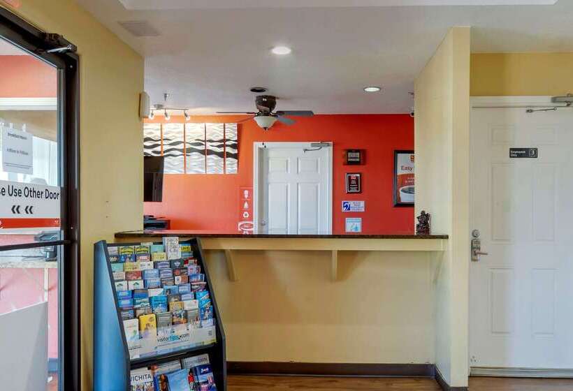 ホテル Econo Lodge