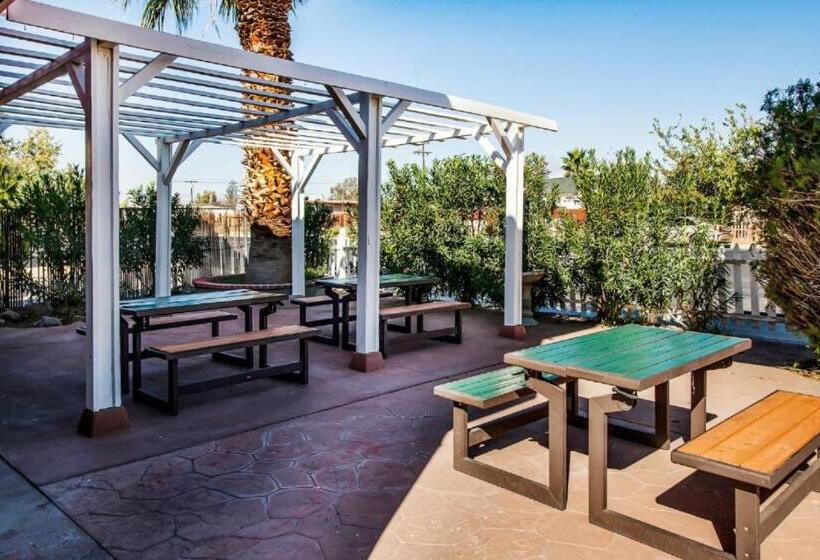 فندق Europa Ridgecrest Listing Partner