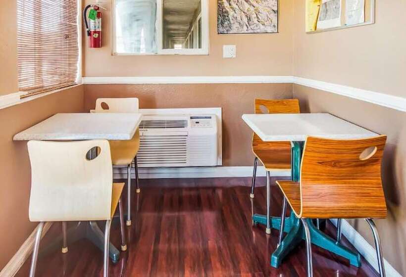 فندق Europa Ridgecrest Listing Partner