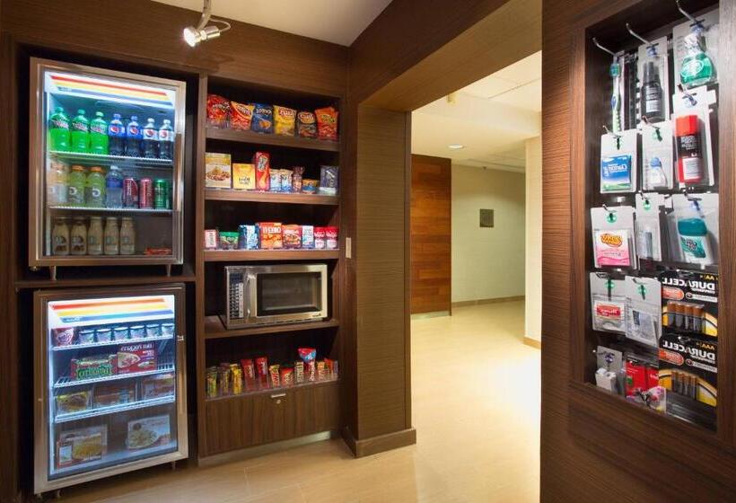 فندق Fairfield Inn & Suites By Marriott Boston Milford