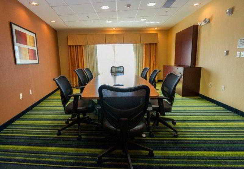 فندق Fairfield Inn & Suites Seattle Bremerton