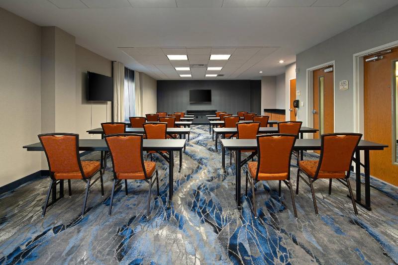 فندق Fairfield Inn & Suites Seattle Bremerton