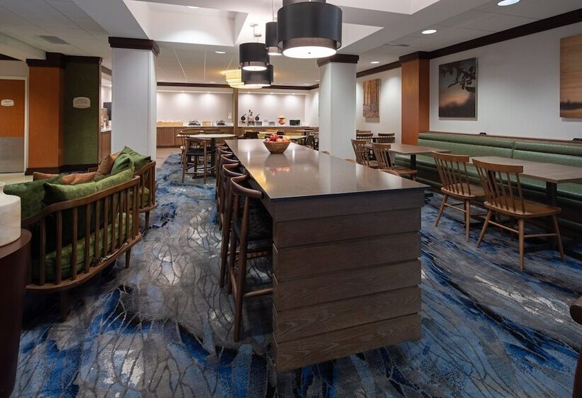 فندق Fairfield Inn & Suites Seattle Bremerton