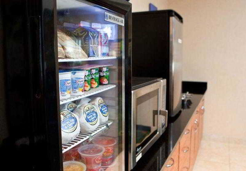 فندق Fairfield Inn & Suites Youngstown Boardman Poland