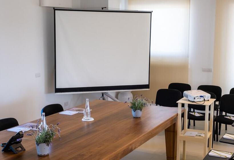 فندق Furnirussi Tenuta