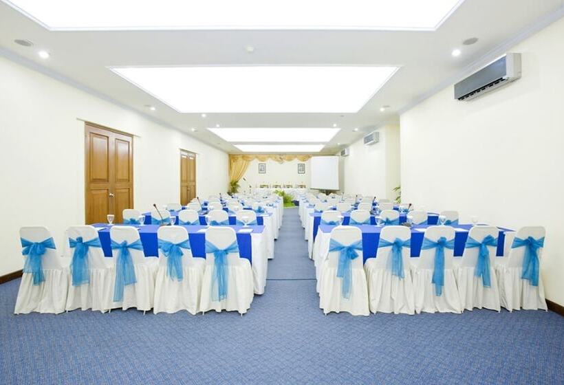 호텔 Grand Legi Mataram