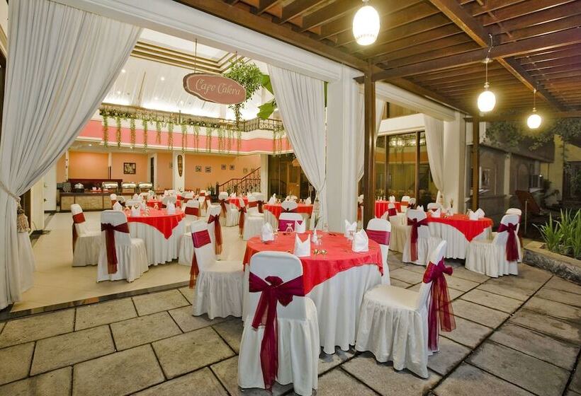 호텔 Grand Legi Mataram