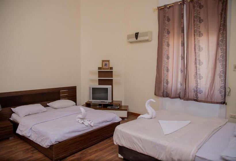 هتل Grand Royal Cairo