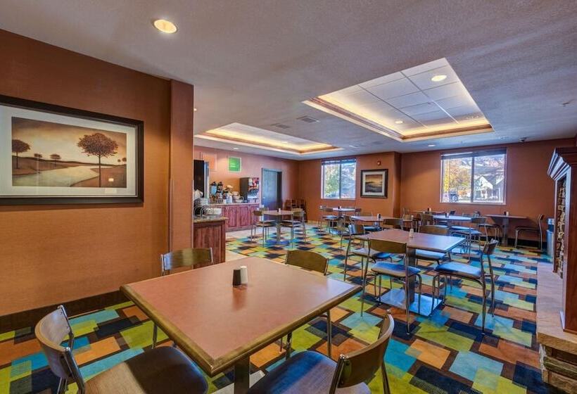 Grand Vista Hotel Parachute