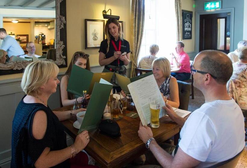 酒店 Green Dragon, Welton By Marston S Inns