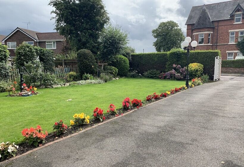 فندق Green Gables Guest House