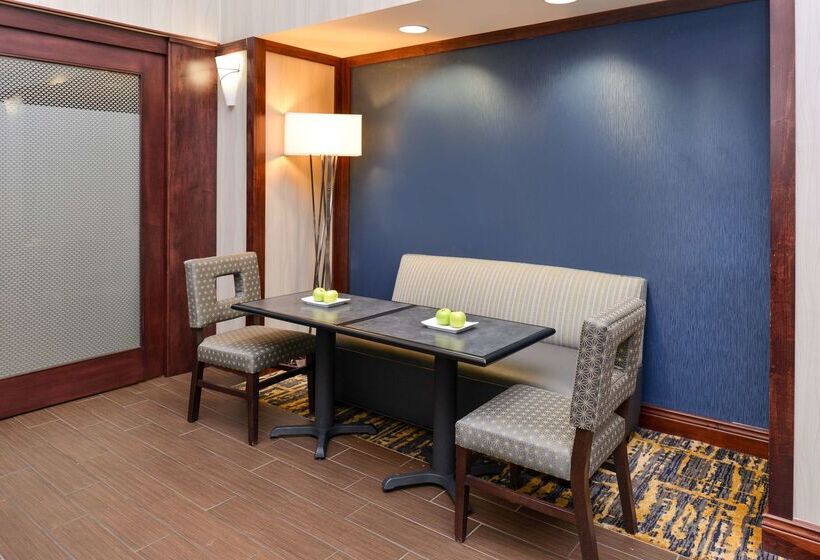 فندق Hampton Inn & Suites Muncie