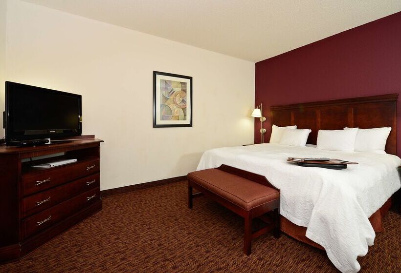 בית מלון כפרי Hampton Inn & Suites Muncie