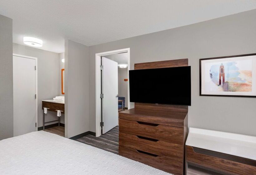 בית מלון כפרי Hampton Inn & Suites Muncie