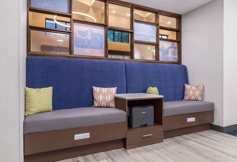 فندق Hampton Inn & Suites Muncie