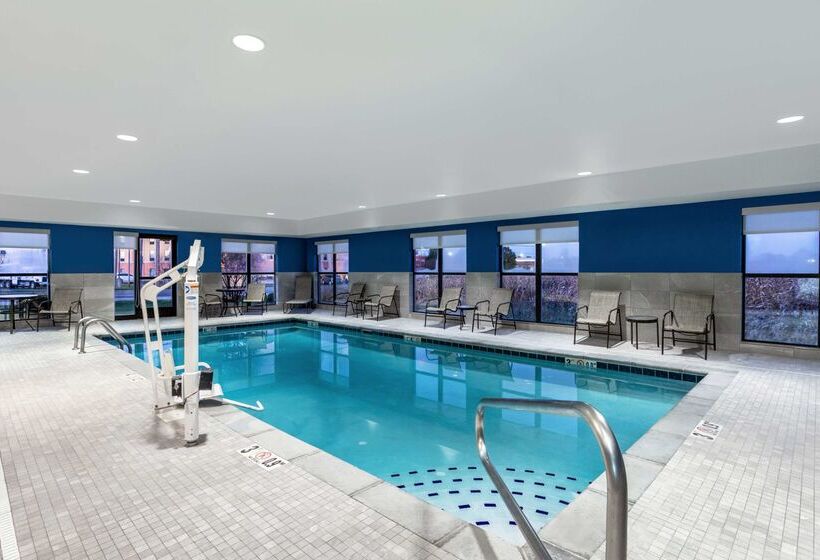 فندق Hampton Inn & Suites Muncie