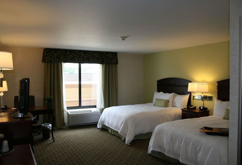 فندق Hampton Inn & Suites Clevelandmentor